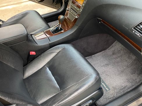 Used 2011 Lexus ES 350 image 20