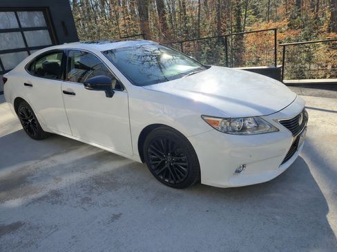 Used 2015 Lexus ES 350 image 2