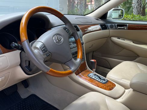 Used 2006 Lexus ES 330 image 9