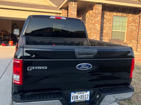 Used 2017 Ford F150 XLT image 6