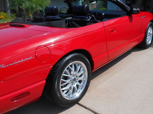 Used 2003 Ford Thunderbird RWD image 8