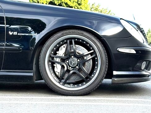 Used 2005 Mercedes-Benz E 55 AMG Sedan image 5