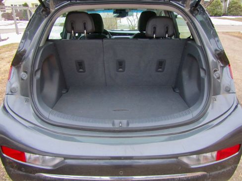 Used 2021 Chevrolet Bolt Premier w/ Infotainment Package image 12