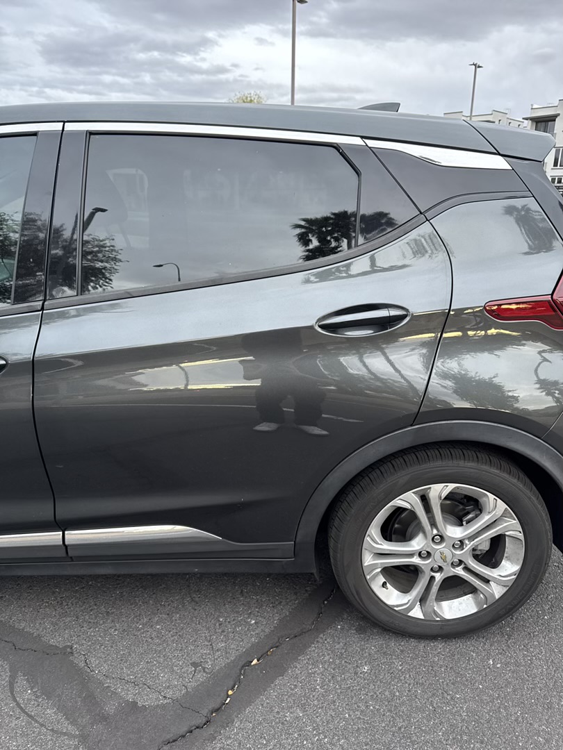 Used 2020 Chevrolet Bolt LT FWD image 8