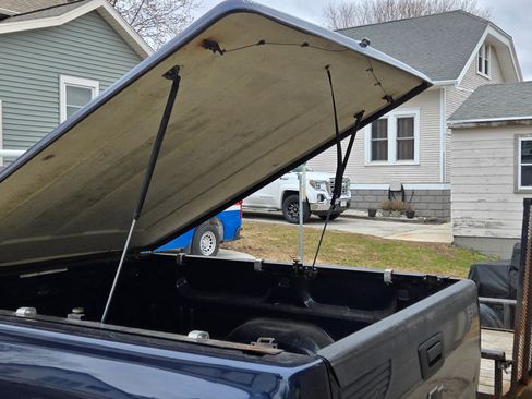 Used 2010 Chevrolet Silverado 1500 LT w/ Power Pack Plus image 16