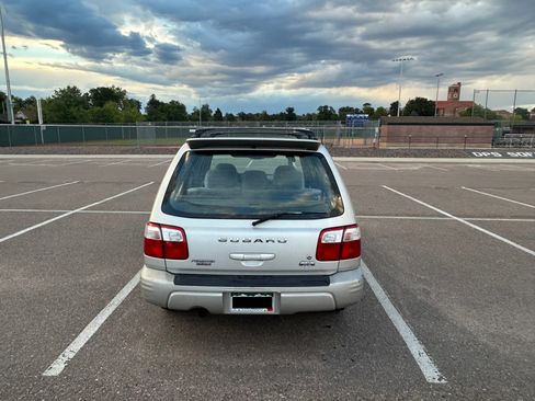 Used 2001 Subaru Forester S AWD/4WD image 6