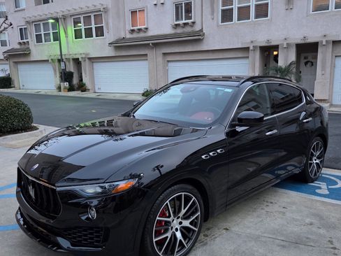 Used 2017 Maserati Levante S image 1