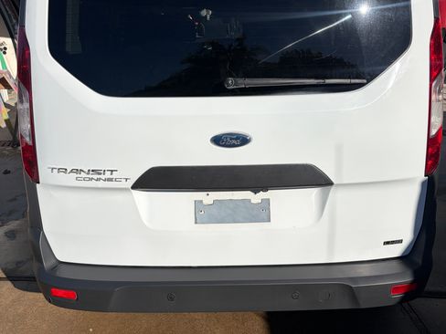Used 2018 Ford Transit Connect XL FWD image 5