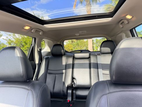 Used 2020 Nissan Rogue SL w/ Premium Package image 17