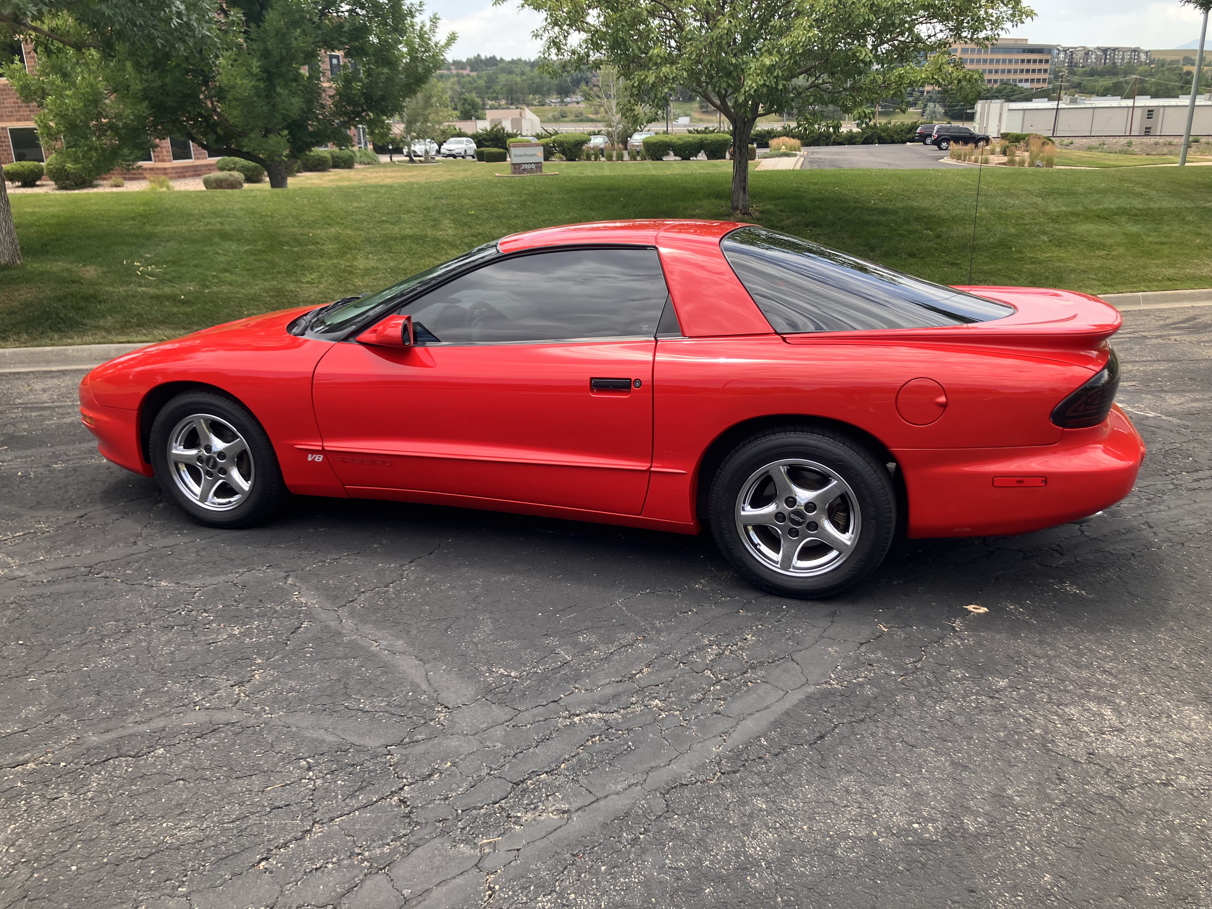 Used 1997 Pontiac Firebird Formula RWD image 11