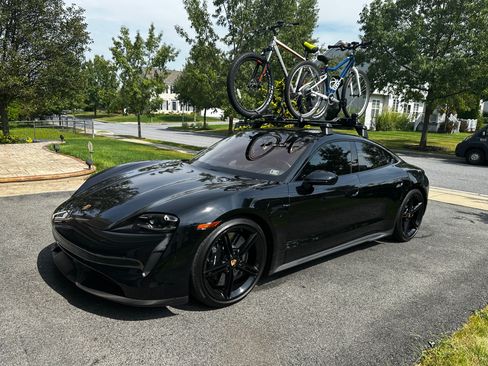 Used 2021 Porsche Taycan Turbo S image 2