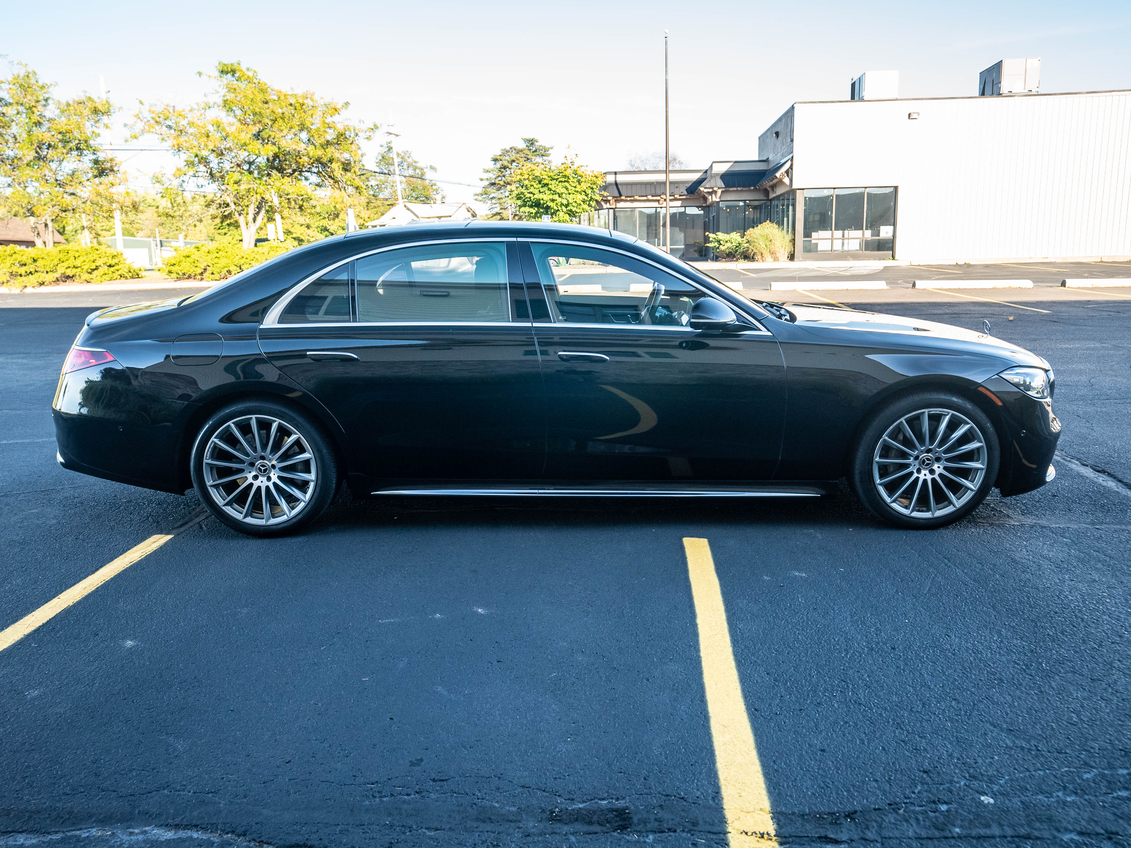 Used 2022 Mercedes-Benz S 500 4MATIC image 10