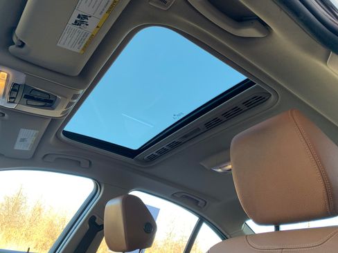 Used 2015 BMW 328i xDrive 328i xDrive Sedan 4D image 5