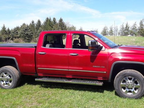 Used 2019 GMC Sierra 2500 SLT AWD/4WD image 1
