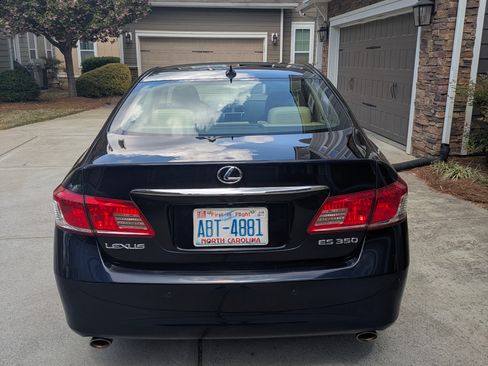 Used 2010 Lexus ES 350 image 4