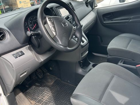 Used 2019 Nissan NV200 SV w/ Navigation Package FWD image 10