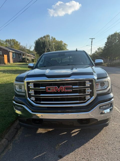 Used 2018 GMC Sierra 1500 SLT w/ SLT Premium Package AWD/4WD image 4
