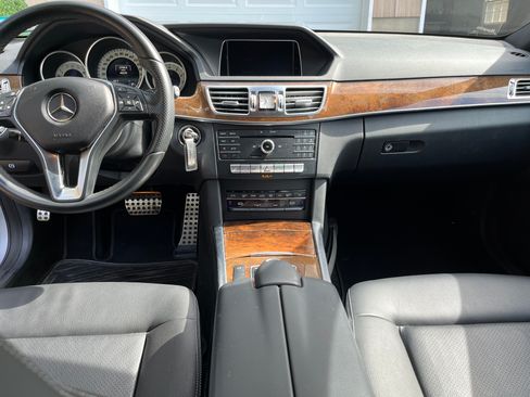 Used 2016 Mercedes-Benz E 350 4MATIC Sedan image 7