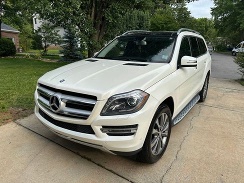 Used 2016 Mercedes-Benz GL 450 4MATIC image 4