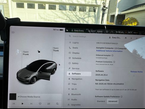 Used 2018 Tesla Model 3 Long Range image 1