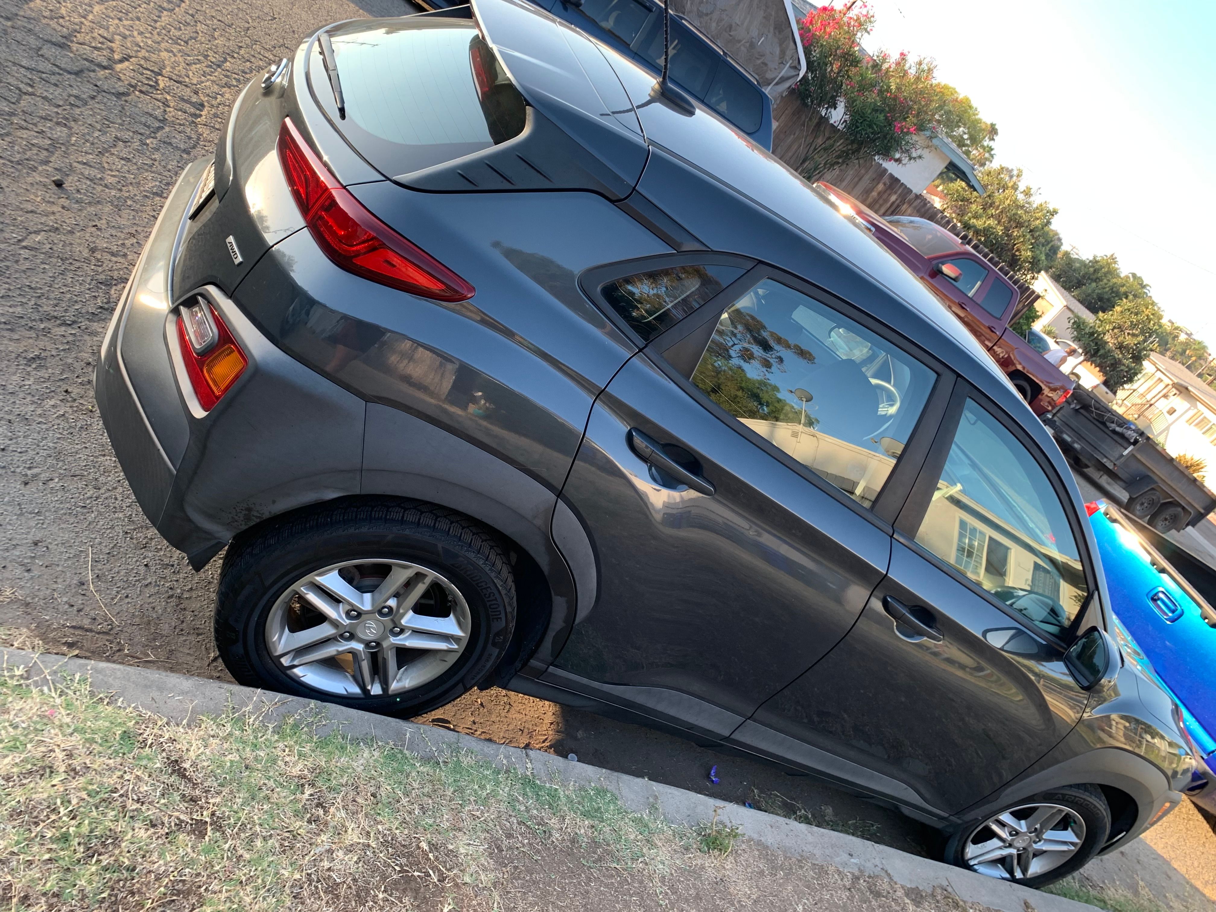 Used 2019 Hyundai Kona SE AWD/4WD image 4