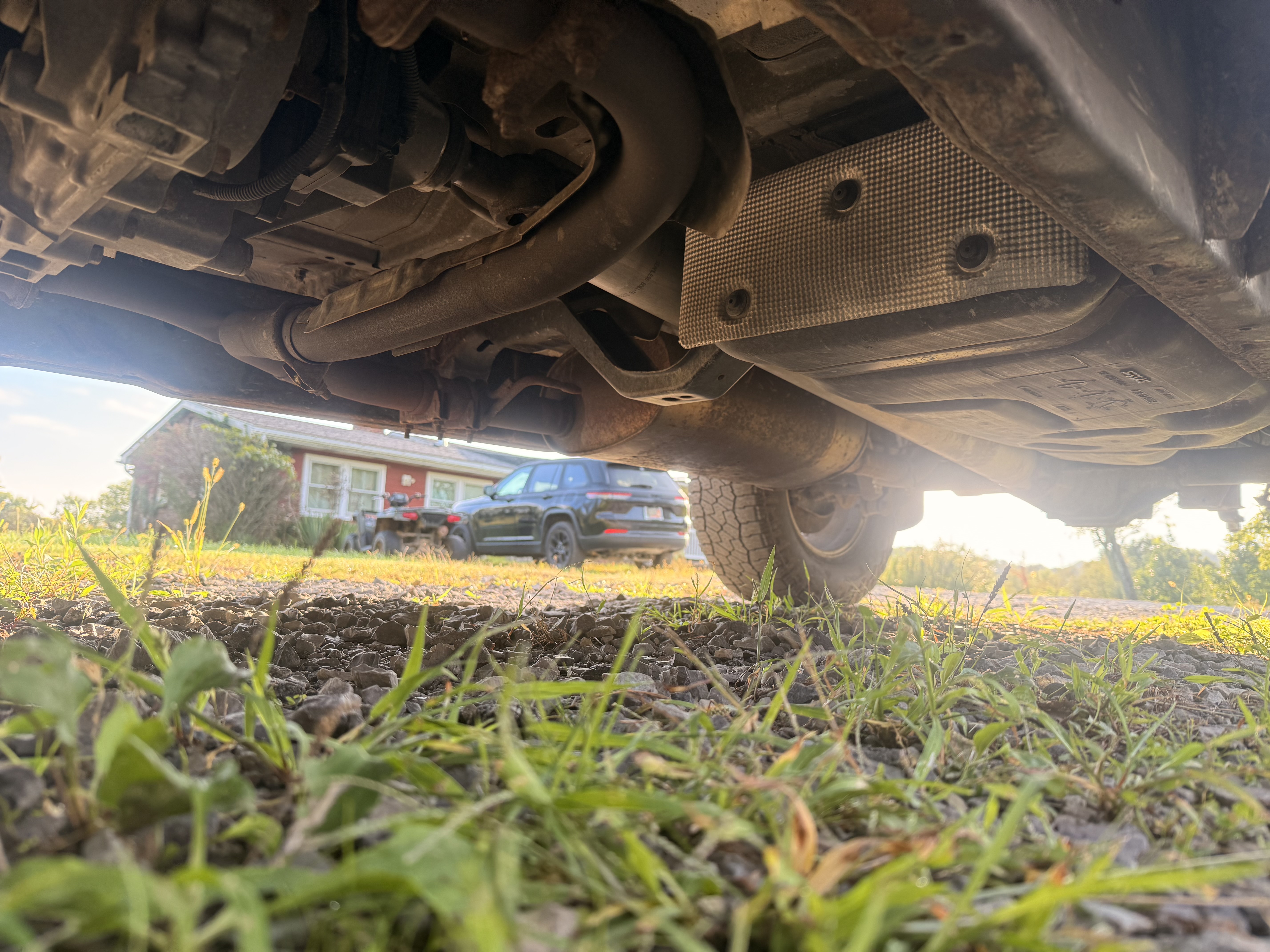 Used 2012 Nissan Frontier SV AWD/4WD image 8