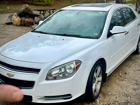 Used 2012 Chevrolet Malibu LT image 1