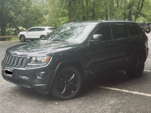 Used 2015 Jeep Grand Cherokee Altitude AWD/4WD image 1