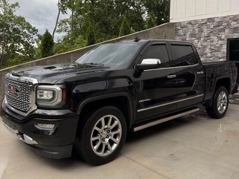 Used 2016 GMC Sierra 1500 Denali w/ Enhanced Driver Alert Package AWD/4WD image 6