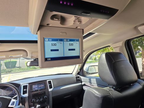 Used 2008 Jeep Grand Cherokee SRT8 w/ SRT Option Group II image 21