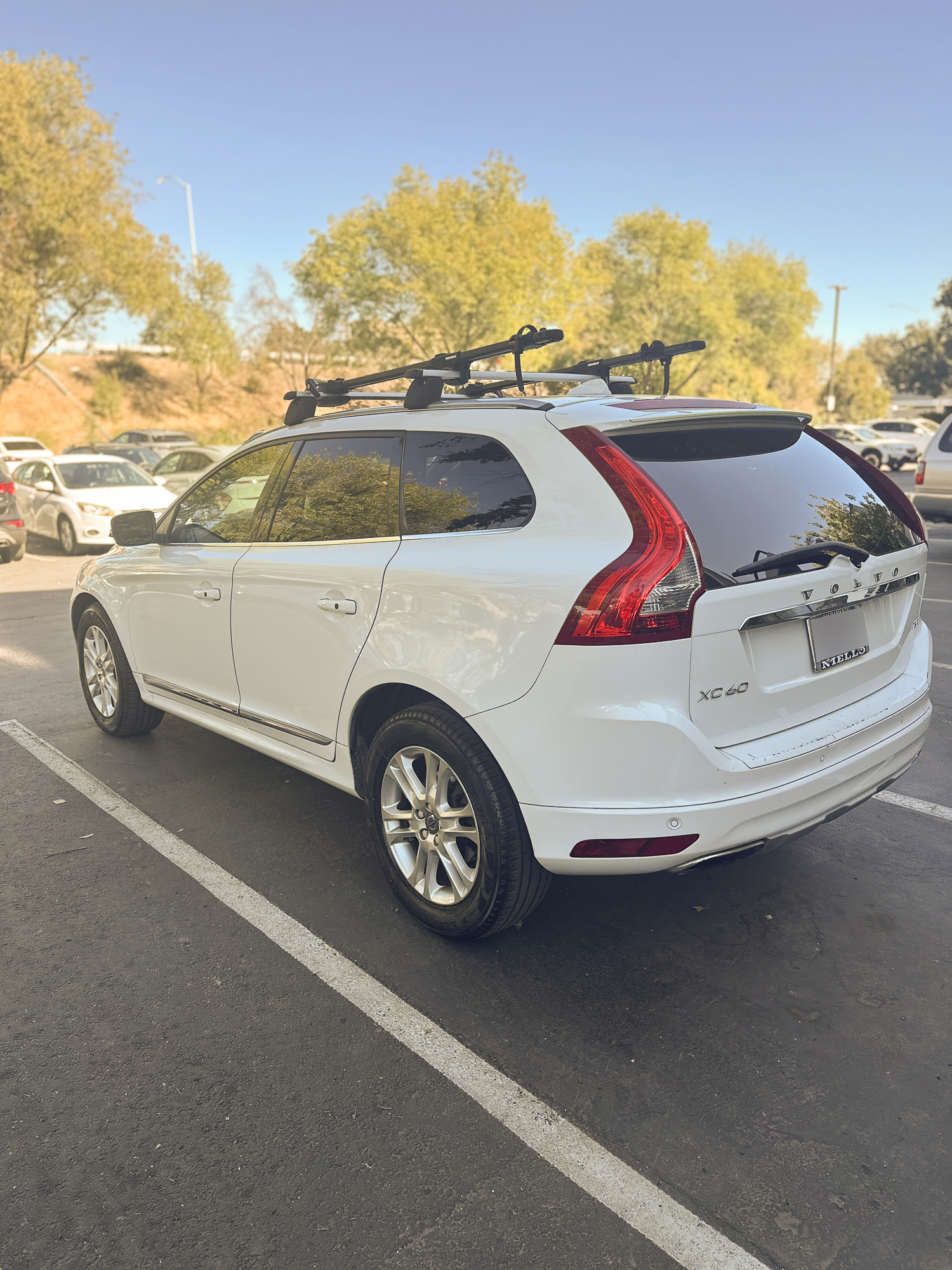 Used 2016 Volvo XC60 T5 Premier FWD image 2