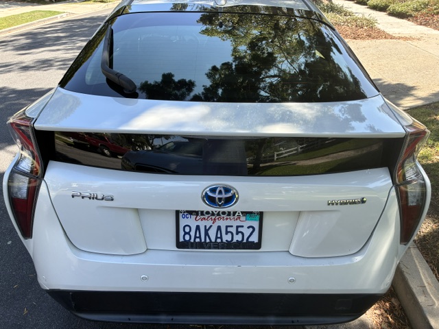 Used 2017 Toyota Prius Three FWD image 10