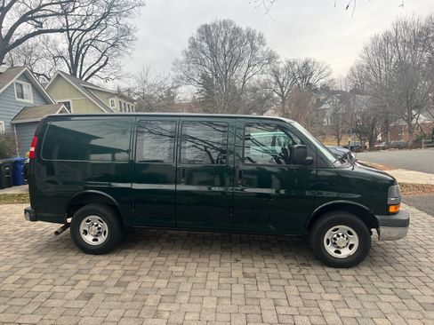 Used 2013 Chevrolet Express 2500 w/ Power Package image 1