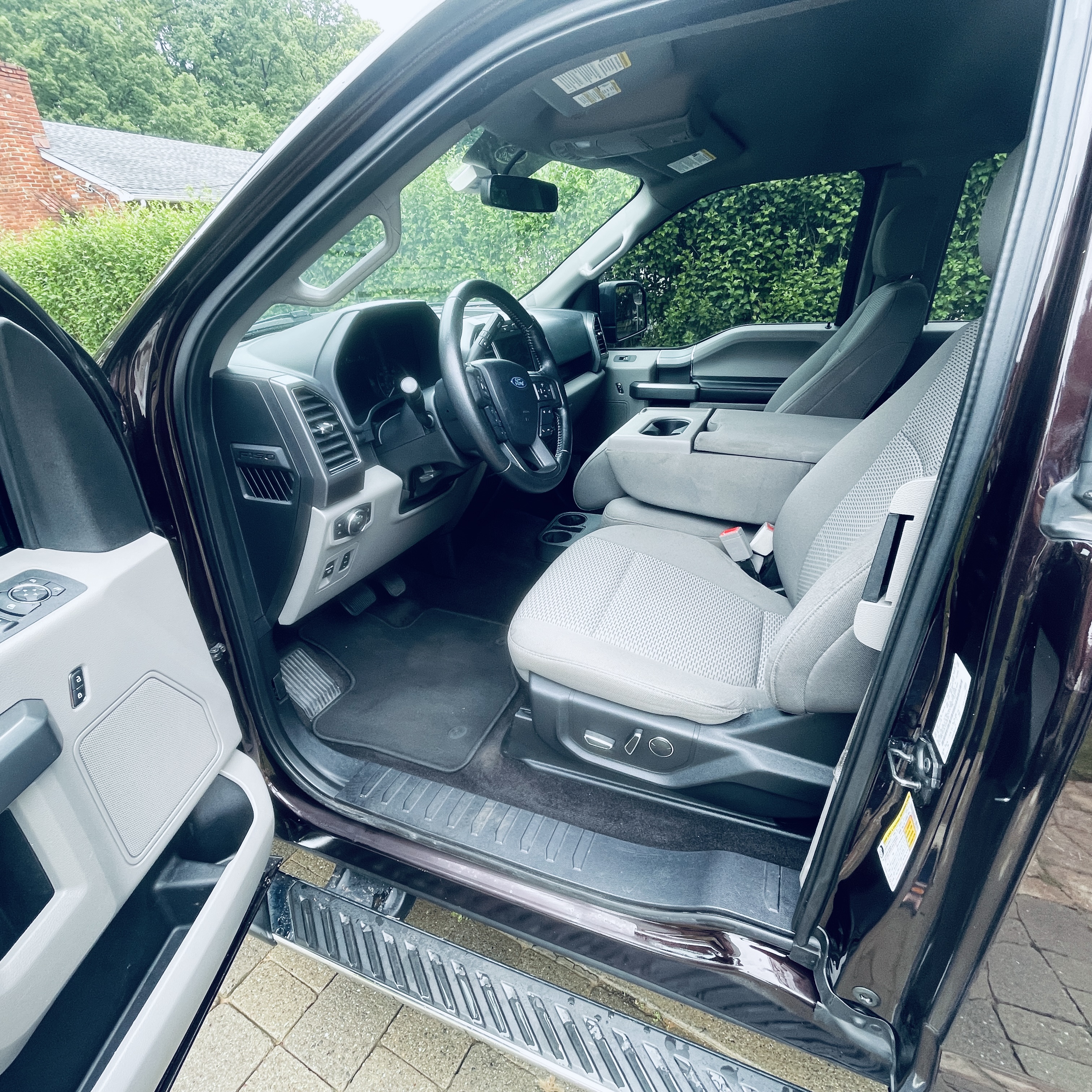 Used 2018 Ford F150 XLT w/ Equipment Group 302A Luxury RWD image 12