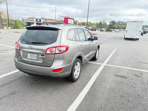 Used 2012 Hyundai Santa Fe Limited w/ Navigation Pkg 4 image 5