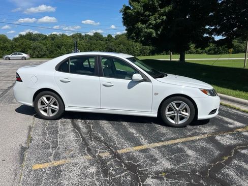 Used 2011 Saab 9-3 Aero AWD/4WD image 8