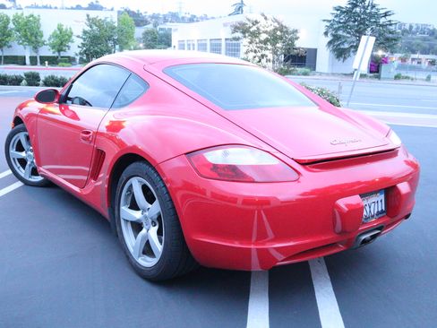 Used 2007 Porsche Cayman RWD image 2