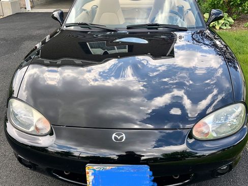 Used 2000 MAZDA MX-5 Miata RWD image 6