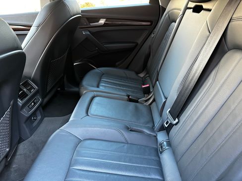 Used 2018 Audi Q5 2.0T Premium image 9