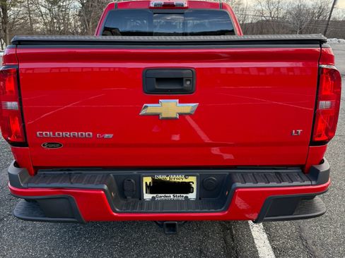 Used 2019 Chevrolet Colorado LT w/ LT Convenience Package image 10
