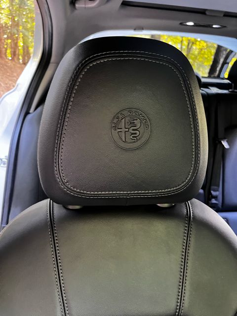Used 2021 Alfa Romeo Giulia Sprint w/ Sun & Sound Package RWD image 14