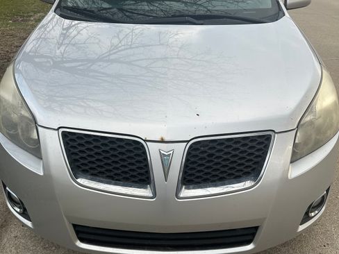 Used 2009 Pontiac Vibe w/ Sun And Sound Package image 6