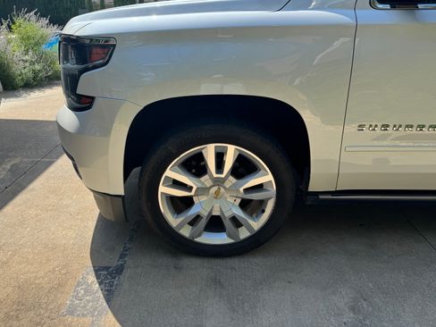 Used 2018 Chevrolet Suburban Premier image 10