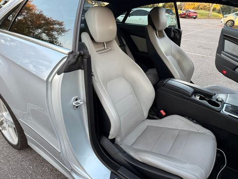 Used 2011 Mercedes-Benz E 550 Coupe image 13