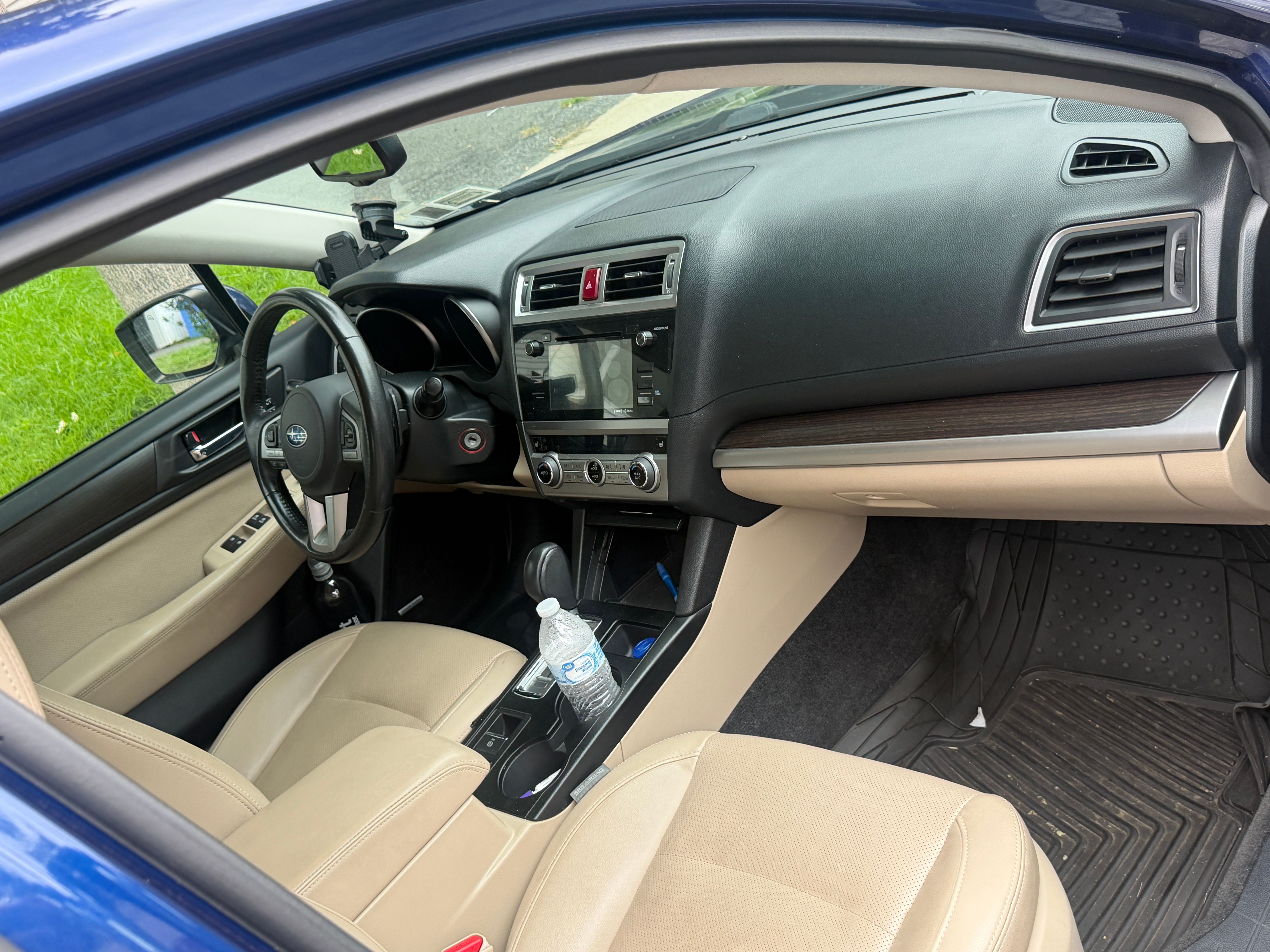 Used 2015 Subaru Legacy 2.5i Limited AWD/4WD image 8