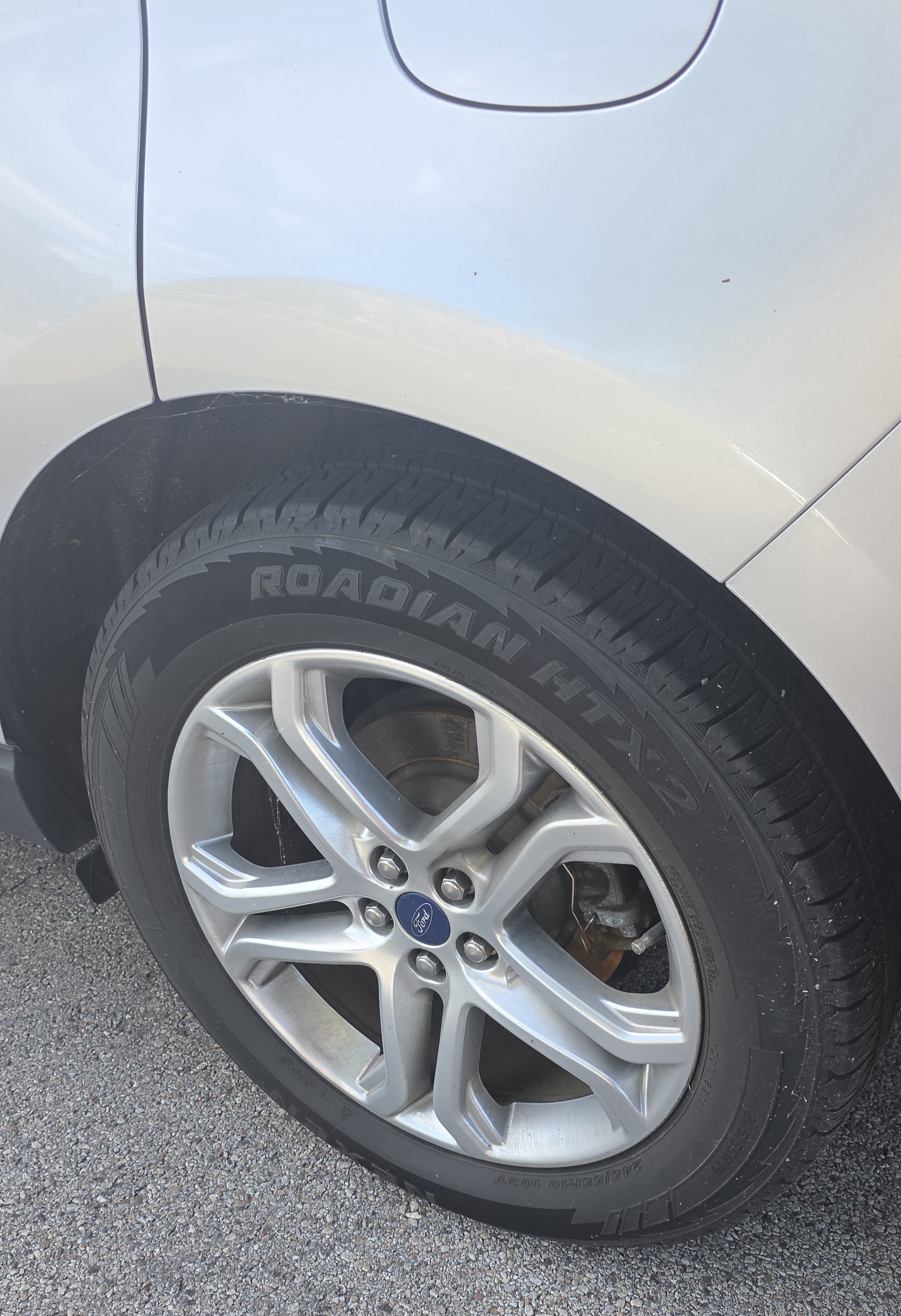 Used 2018 Ford Edge Titanium w/ Equipment Group 301A FWD image 20