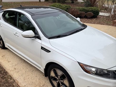 Used 2012 Kia Optima Hybrid w/ Hybrid Premium Technology Pkg image 5