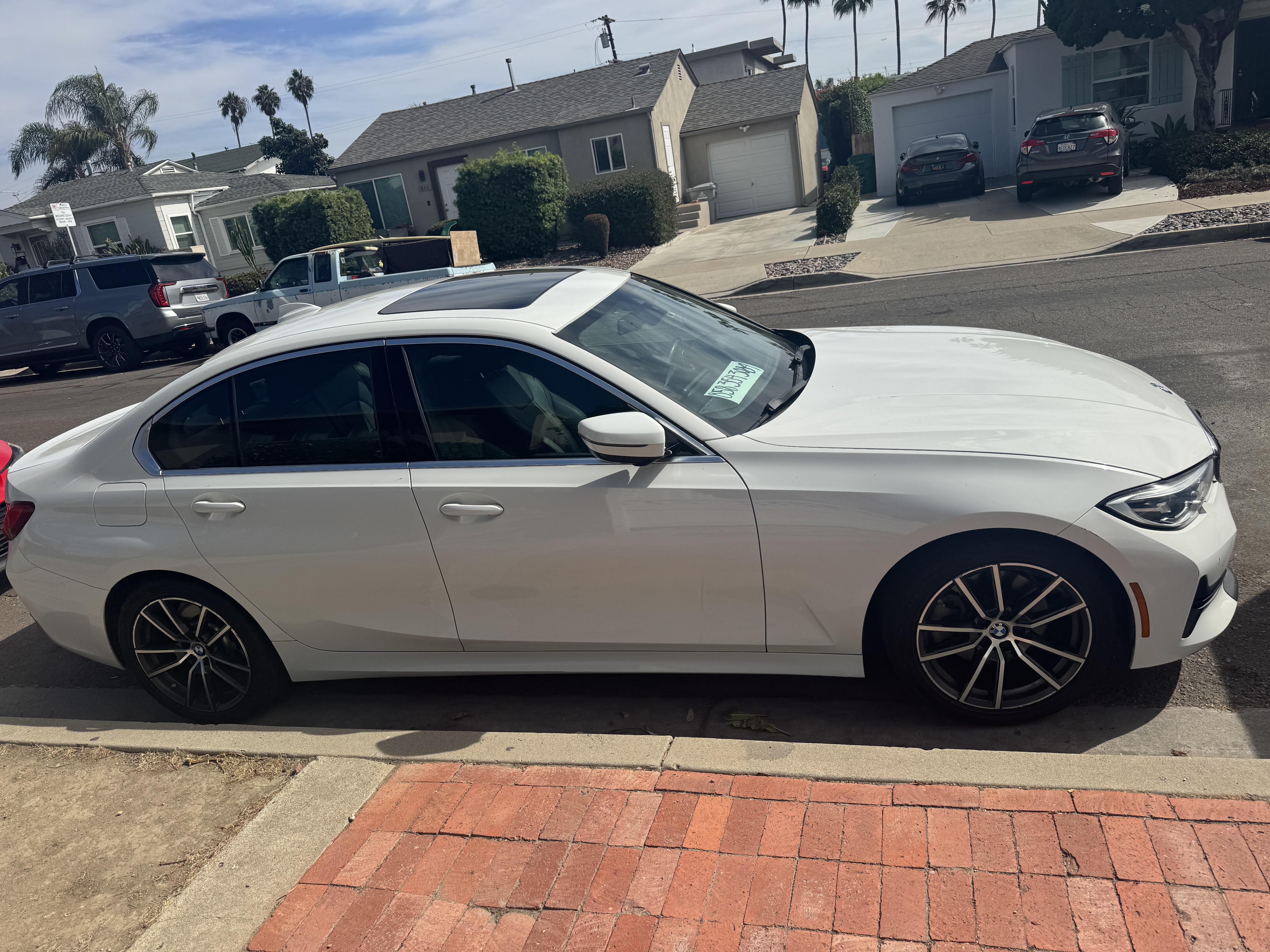 Used 2020 BMW 330i Sedan w/ Convenience Package RWD image 4