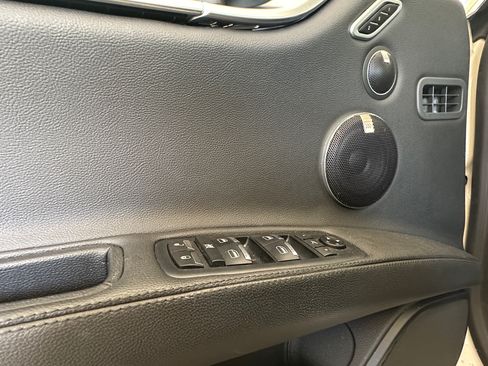 Used 2021 Maserati Ghibli S RWD image 9