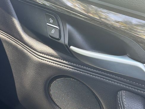 Used 2018 BMW X5 sDrive35i image 9